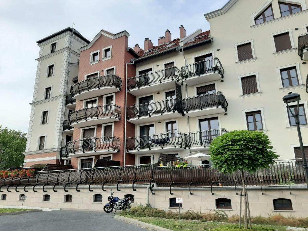 Apartamenty Lubin - Kamieniczka W Centrum Esterno foto